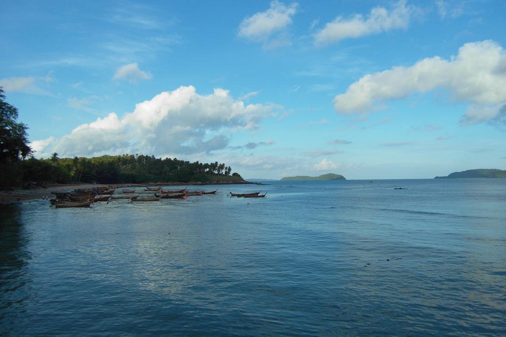 Palm Village Rawai Exterior foto