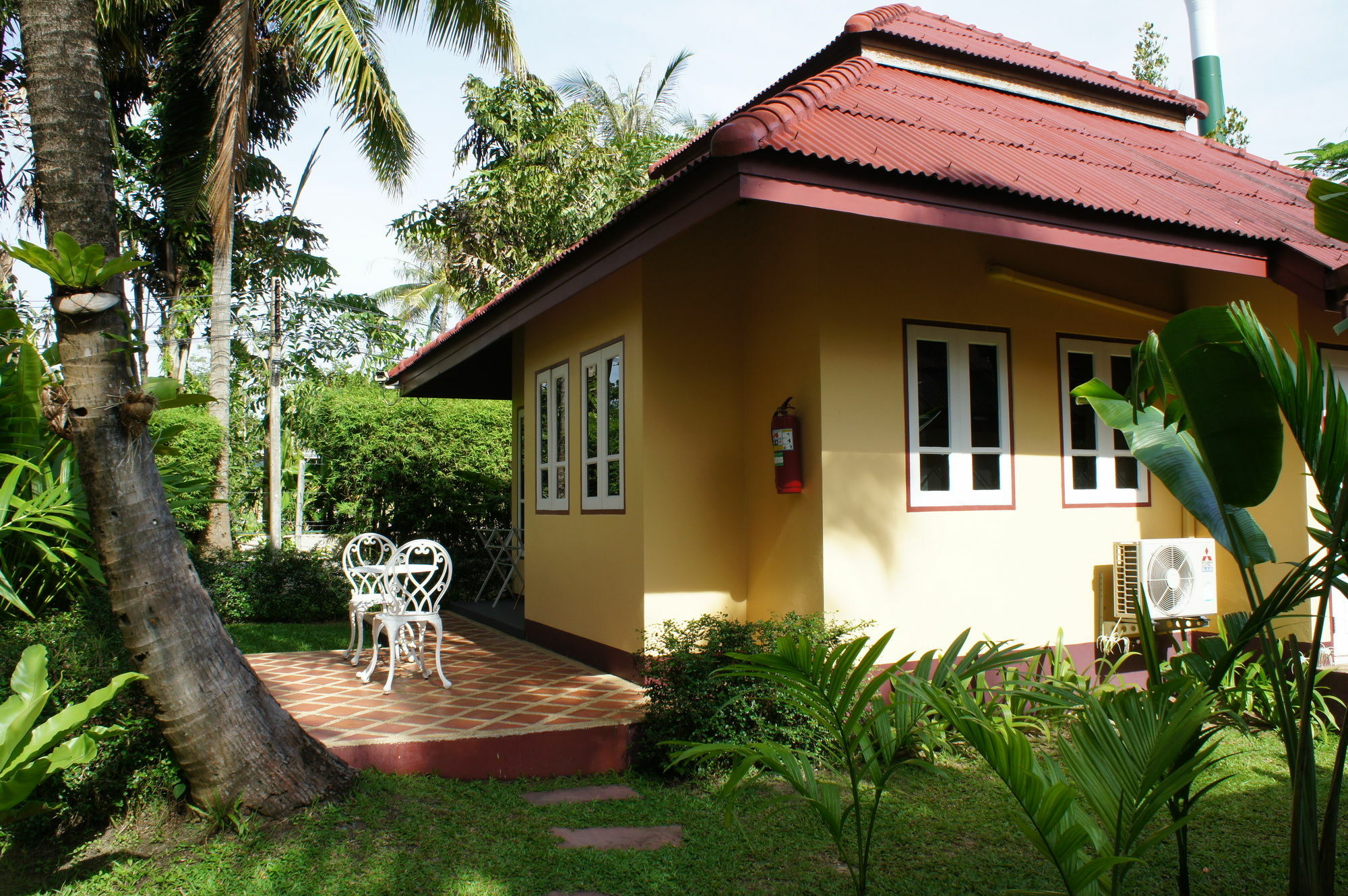 Palm Village Rawai Exterior foto