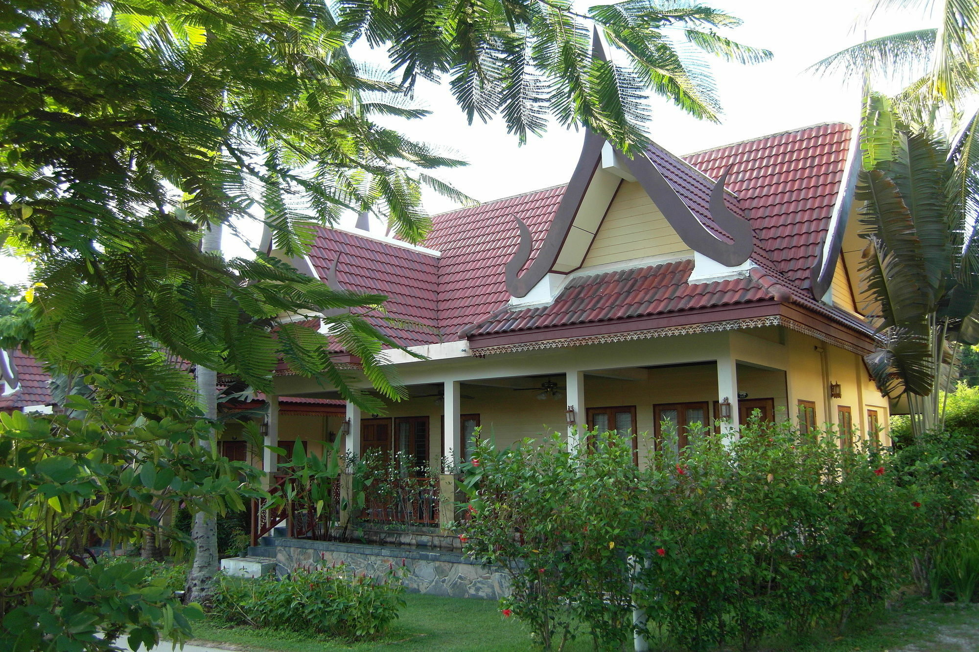 Palm Village Rawai Exterior foto